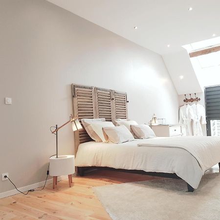 Bed and Breakfast Domaine Du Bois Chaumet Couzon Екстер'єр фото